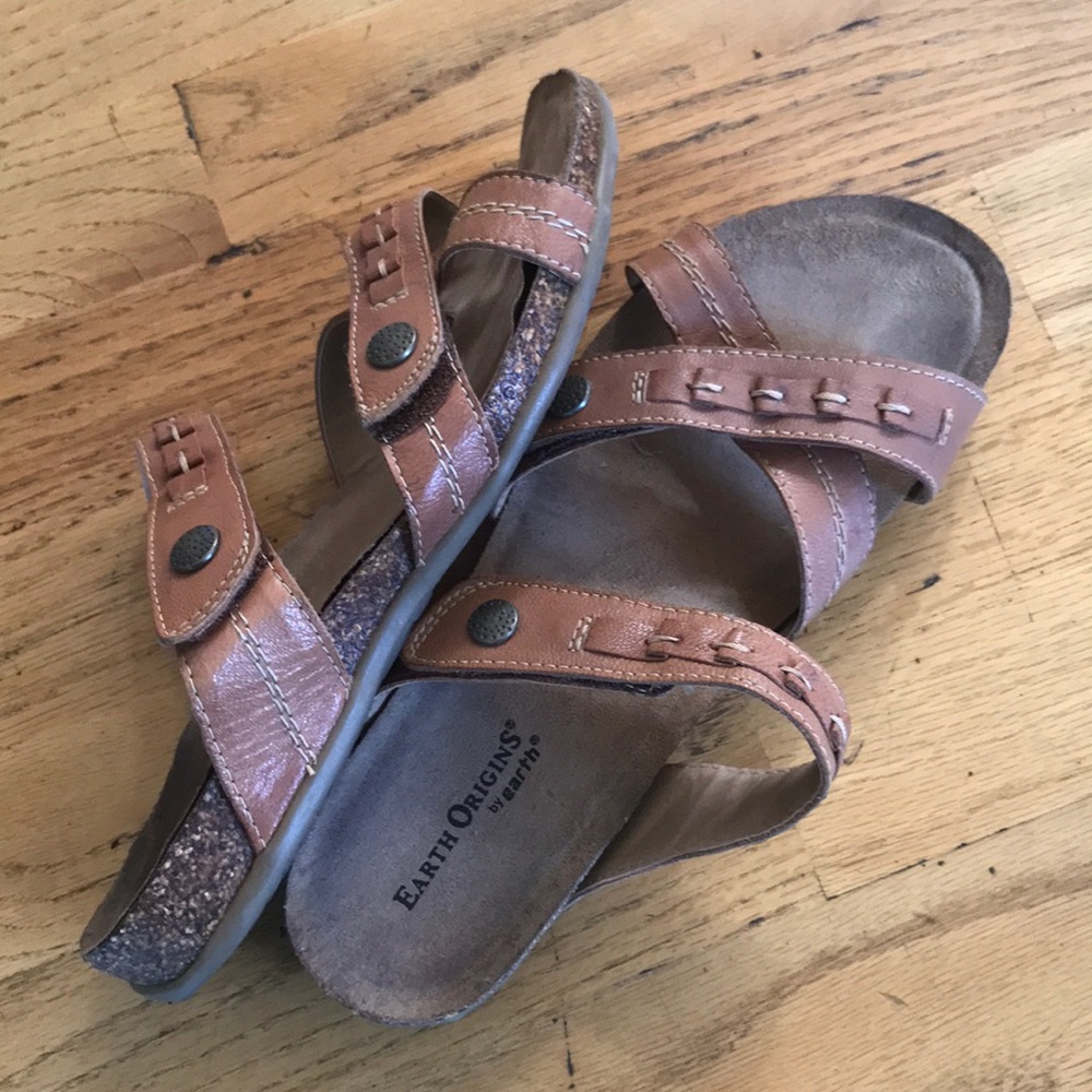 Brown leather sandals w/ adjustable Velcro straps - Picture 5 of 8
